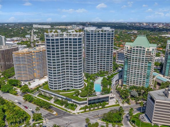 2831 S Bayshore Dr 808, Miami FL 33133