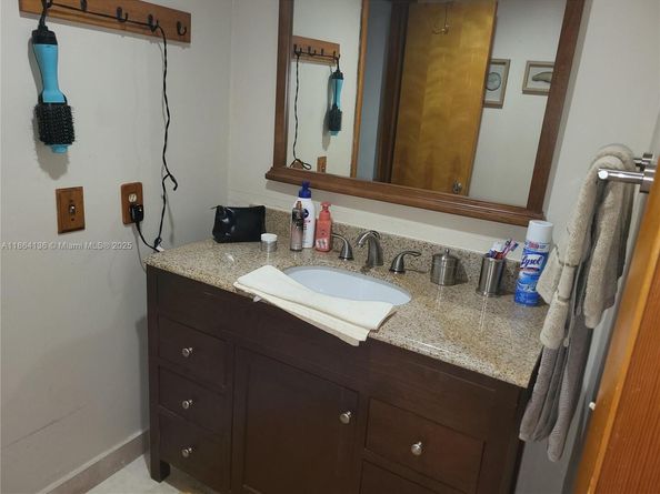 2930 SW 129 Ave, Miami FL 33175