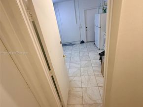 10025 SW 16th St, Pembroke Pines FL 33025