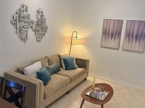 10025 SW 16th St, Pembroke Pines FL 33025