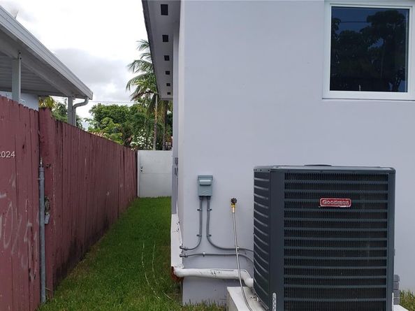 5630 SW 5th St, Miami FL 33134