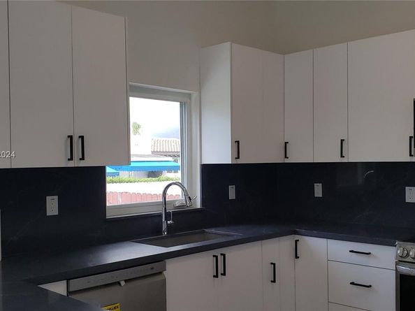 5630 SW 5th St, Miami FL 33134