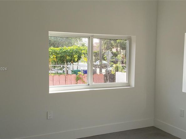 5630 SW 5th St, Miami FL 33134