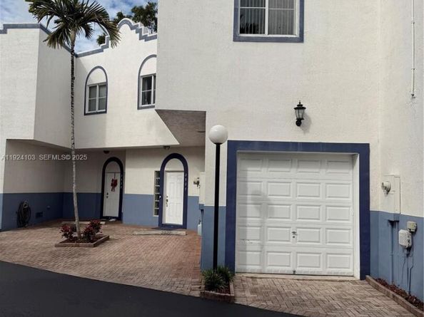 2927 SW 18th Ter, Fort Lauderdale FL 33315