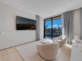 641 Flamingo Dr, Fort Lauderdale FL 33301