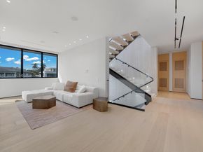 641 Flamingo Dr, Fort Lauderdale FL 33301