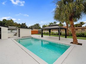 7091 Harding St, Hollywood FL 33024