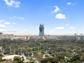 7091 Harding St, Hollywood FL 33024