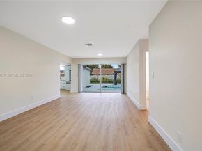 7091 Harding St, Hollywood FL 33024