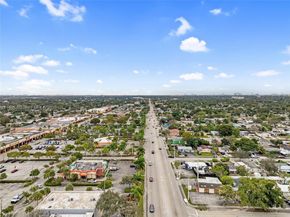 7091 Harding St, Hollywood FL 33024