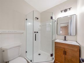 7091 Harding St, Hollywood FL 33024