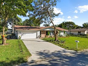 2537 NW 116th Ter, Coral Springs FL 33065