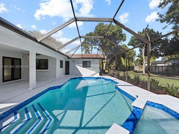 2537 NW 116th Ter, Coral Springs FL 33065