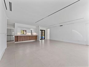 2537 NW 116th Ter, Coral Springs FL 33065