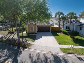 1026 NW 170th Ave, Pembroke Pines FL 33028