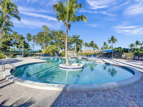 1026 NW 170th Ave, Pembroke Pines FL 33028