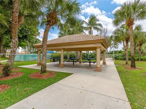 1026 NW 170th Ave, Pembroke Pines FL 33028
