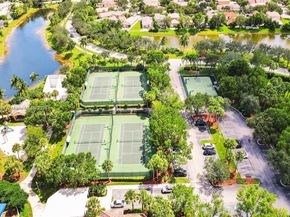 1026 NW 170th Ave, Pembroke Pines FL 33028