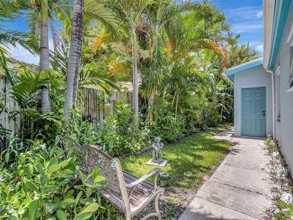 1991 NE 178th St, North Miami Beach FL 33162