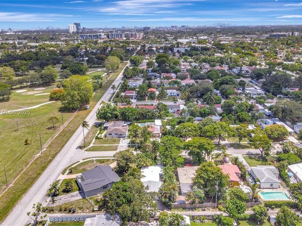 1991 NE 178th St, North Miami Beach FL 33162