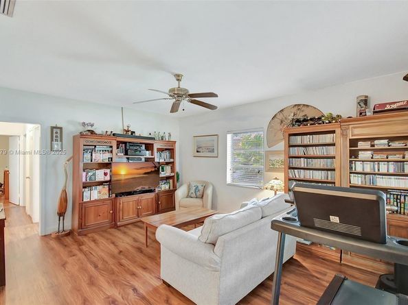 1991 NE 178th St, North Miami Beach FL 33162