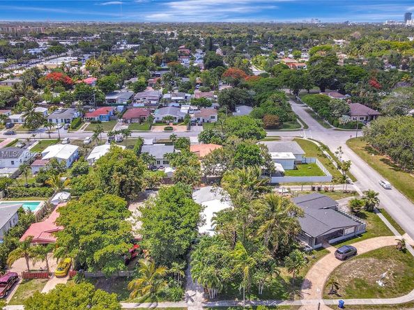 1991 NE 178th St, North Miami Beach FL 33162