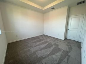 875 NE 211TH St 0, Miami FL 33179