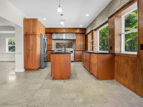 545 S Shore Dr, Miami Beach FL 33141