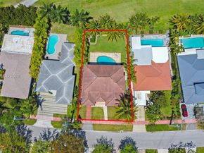 545 S Shore Dr, Miami Beach FL 33141