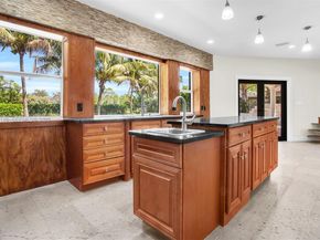 545 S Shore Dr, Miami Beach FL 33141