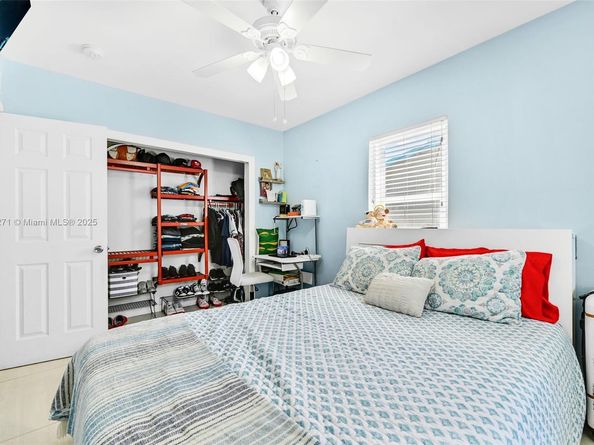 2318 Washington St, Hollywood FL 33020
