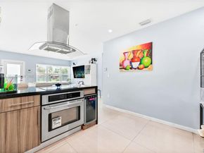 2318 Washington St, Hollywood FL 33020