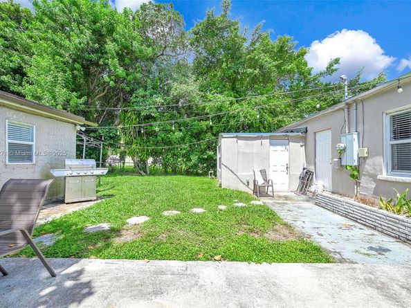 2318 Washington St, Hollywood FL 33020
