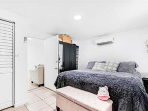 2318 Washington St, Hollywood FL 33020