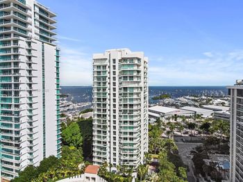 2645 S Bayshore Dr