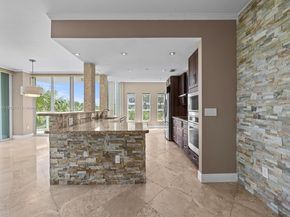 2645 S Bayshore Dr 304, Miami FL 33133