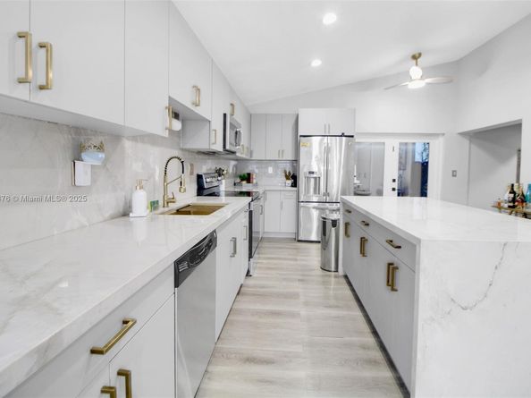 14341 SW 151 Ct, Miami FL 33196