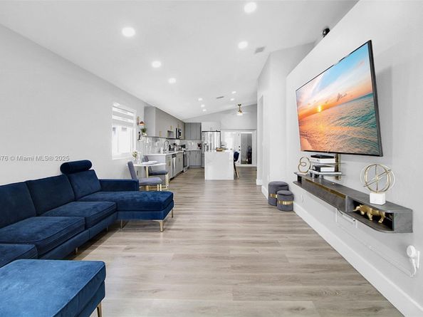 14341 SW 151 Ct, Miami FL 33196