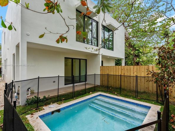 3616 Thomas Ave, Miami FL 33133