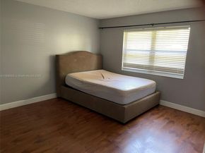 8735 Ramblewood Dr 114, Coral Springs FL 33071