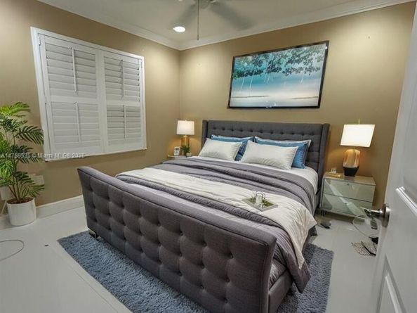 10261 NW 54th Pl, Coral Springs FL 33076