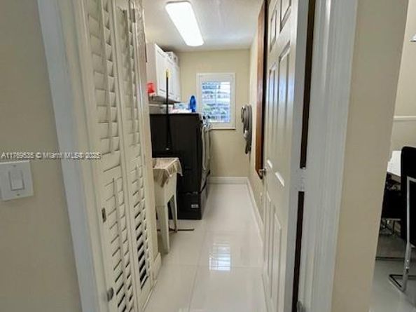 10261 NW 54th Pl, Coral Springs FL 33076