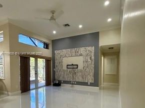 10261 NW 54th Pl, Coral Springs FL 33076
