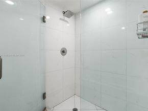 55 SE 6th St 1203, Miami FL 33131