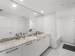 55 SE 6th St 1203, Miami FL 33131