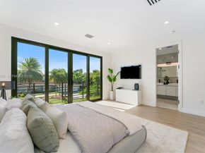 2435 NE 18th St, Fort Lauderdale FL 33305