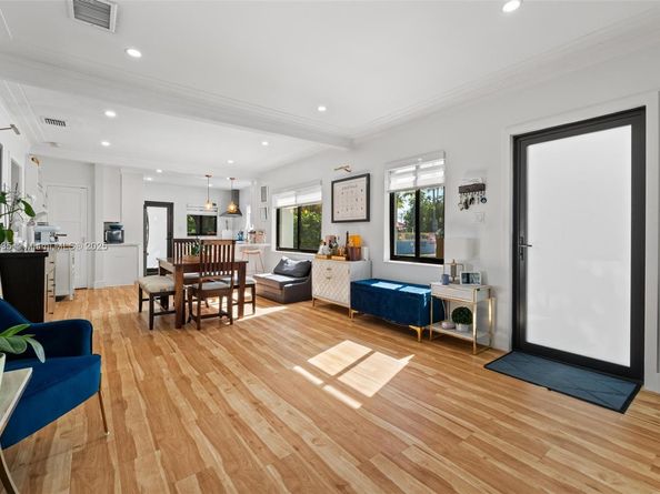 375 SW 32nd Rd, Miami FL 33129