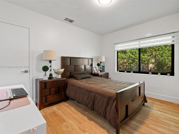 375 SW 32nd Rd, Miami FL 33129