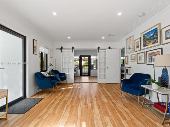 375 SW 32nd Rd, Miami FL 33129