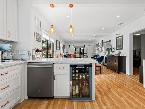 375 SW 32nd Rd, Miami FL 33129